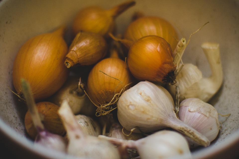 Hagyma, mint gyógyszer a paraziták számára, Milyen tablettákat kell inni, ha helmintákat okoz